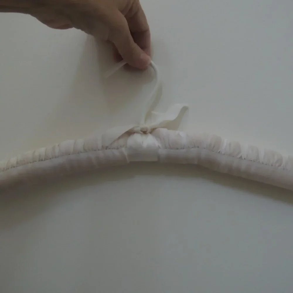 Padded Hangers 4 Satin Cushion Covered Lingerie Shirt Dress Clothes Hangers Vtg